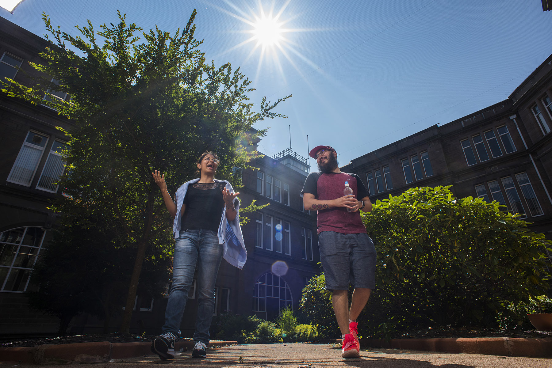 Santander Universities and Abertay University team up to offer 10 students a £1,000 grant